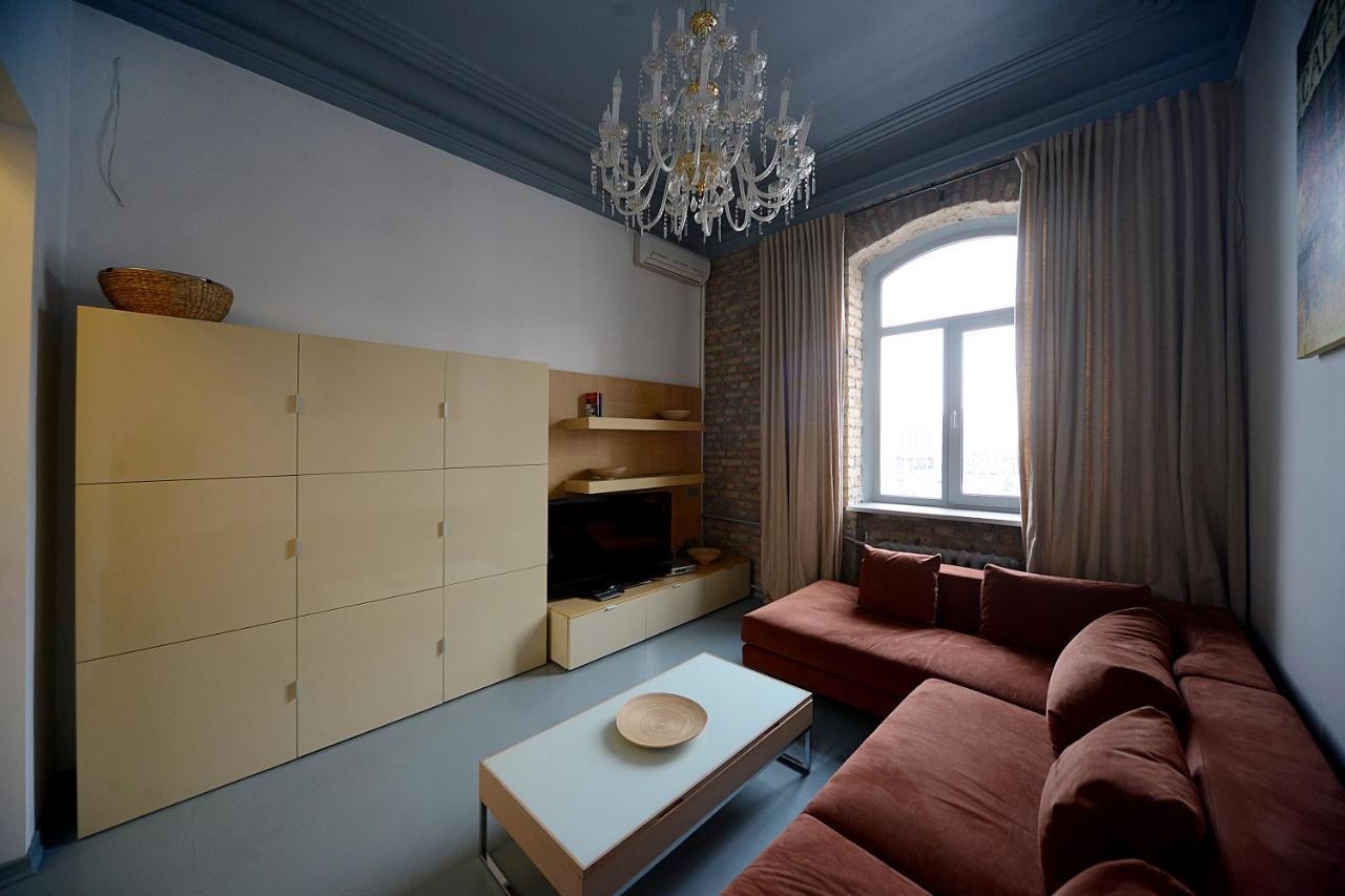 Artol Gorodetskogo Apartment Kiev Exterior foto
